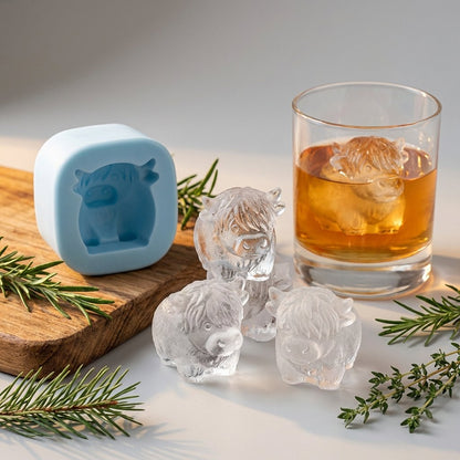 🥃Elevate Your Drink: The Intricate 3D Highland Cow Ice Mold